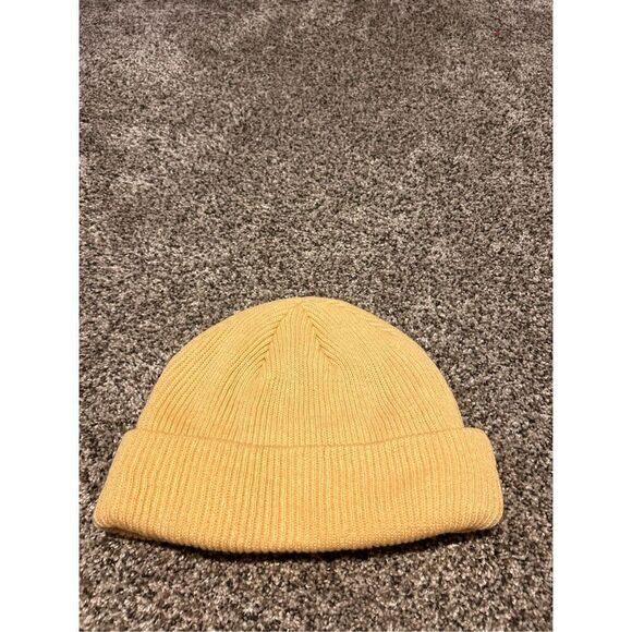 Urban outfitters smiley beanie hat C27-8 - Picture 3 of 4